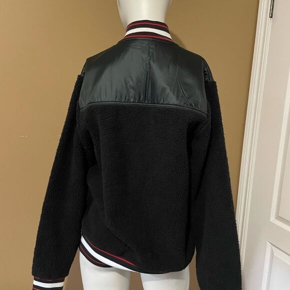 Champion Sherpa Jacket  - Picture 6 of 7